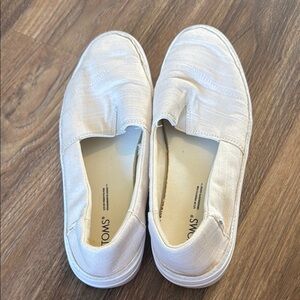 TOMS Cream Casual Slip-Ons